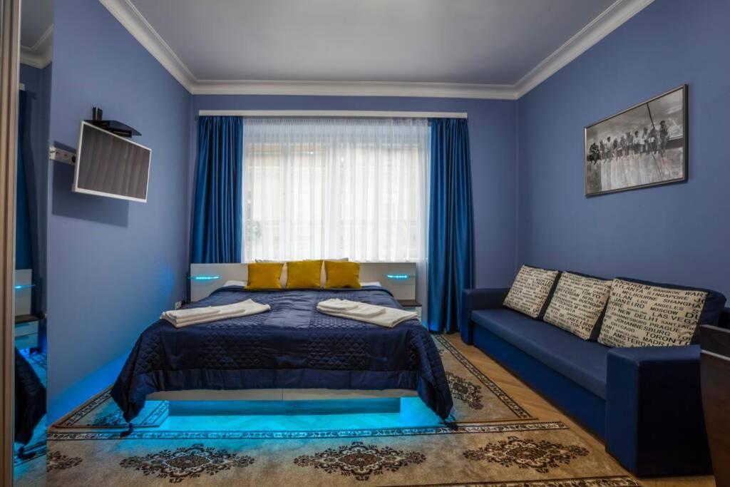 Luxury Air-conditioned Family Apartment Špitálska Old Town Bratislava Exterior foto