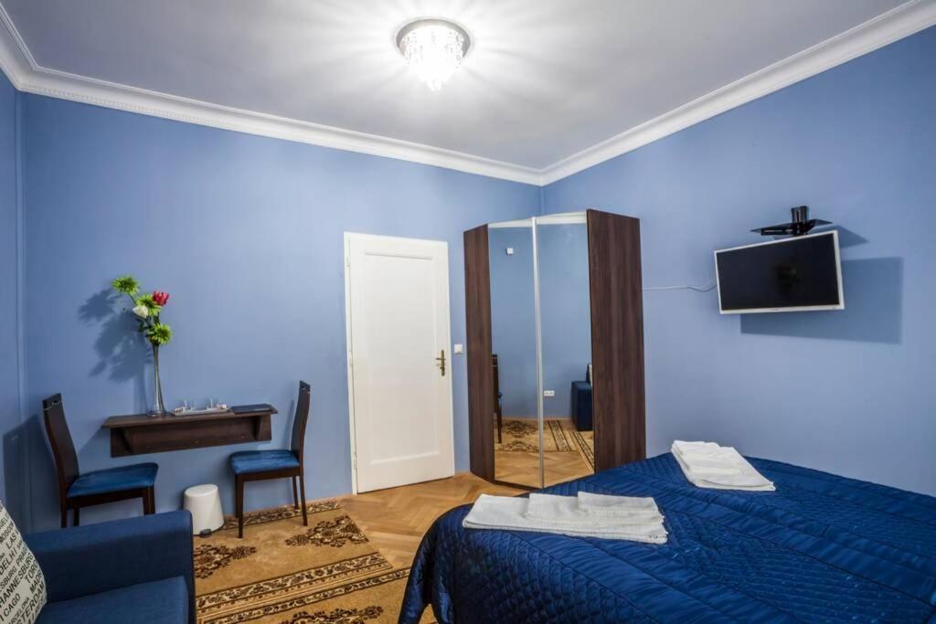 Luxury Air-conditioned Family Apartment Špitálska Old Town Bratislava Exterior foto